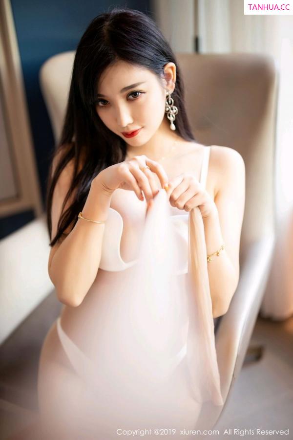 杨晨晨 sugar小甜心CC [XIUREN]高清写真图 2019.12.17 杨晨晨sugar第78张图片